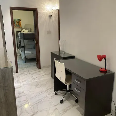 Side Seaview 3bedrooms Steps From Promenade And Ferry Lägenhet Sliema