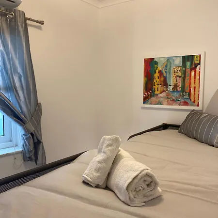 Appartement Side Seaview 3bedrooms Steps From Promenade And Ferry Sliema
