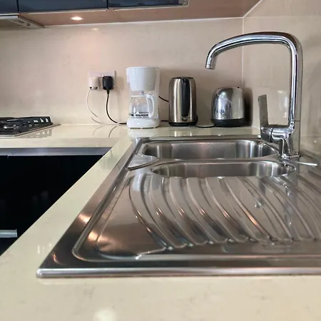 شقة Side Seaview 3bedrooms Steps From Promenade And Ferry