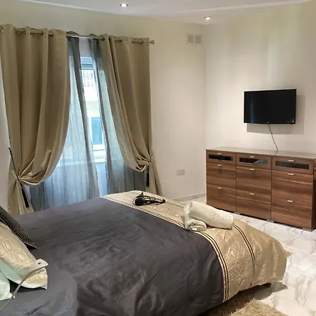 Side Seaview 3bedrooms Steps From Promenade And Ferry