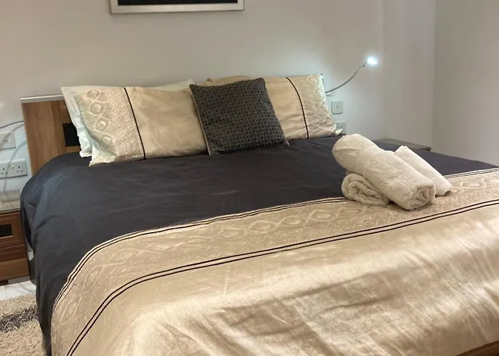 Side Seaview 3bedrooms Steps From Promenade And Ferry * Sliema