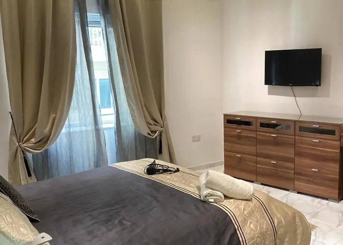 Side Seaview 3bedrooms Steps From Promenade And Ferry