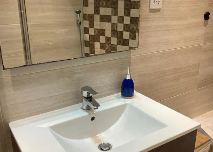 Side Seaview 3bedrooms Steps From Promenade And Ferry Apartament Sliema