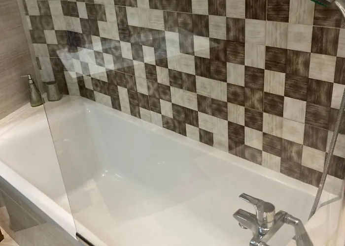 Side Seaview 3bedrooms Steps From Promenade And Ferry Apartament *