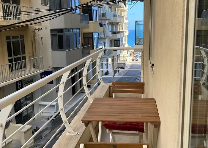 Side Seaview 3bedrooms Steps From Promenade And Ferry Sliema