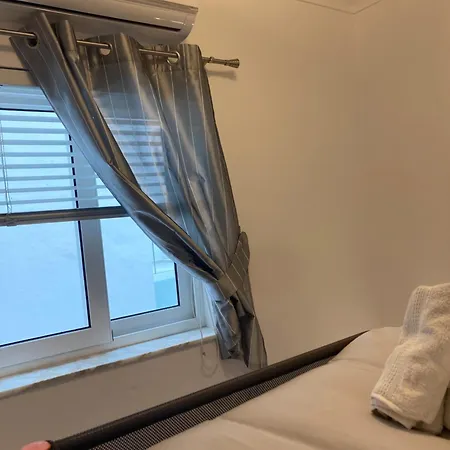 Side Seaview 3bedrooms Steps From Promenade And Ferry Apartamento *